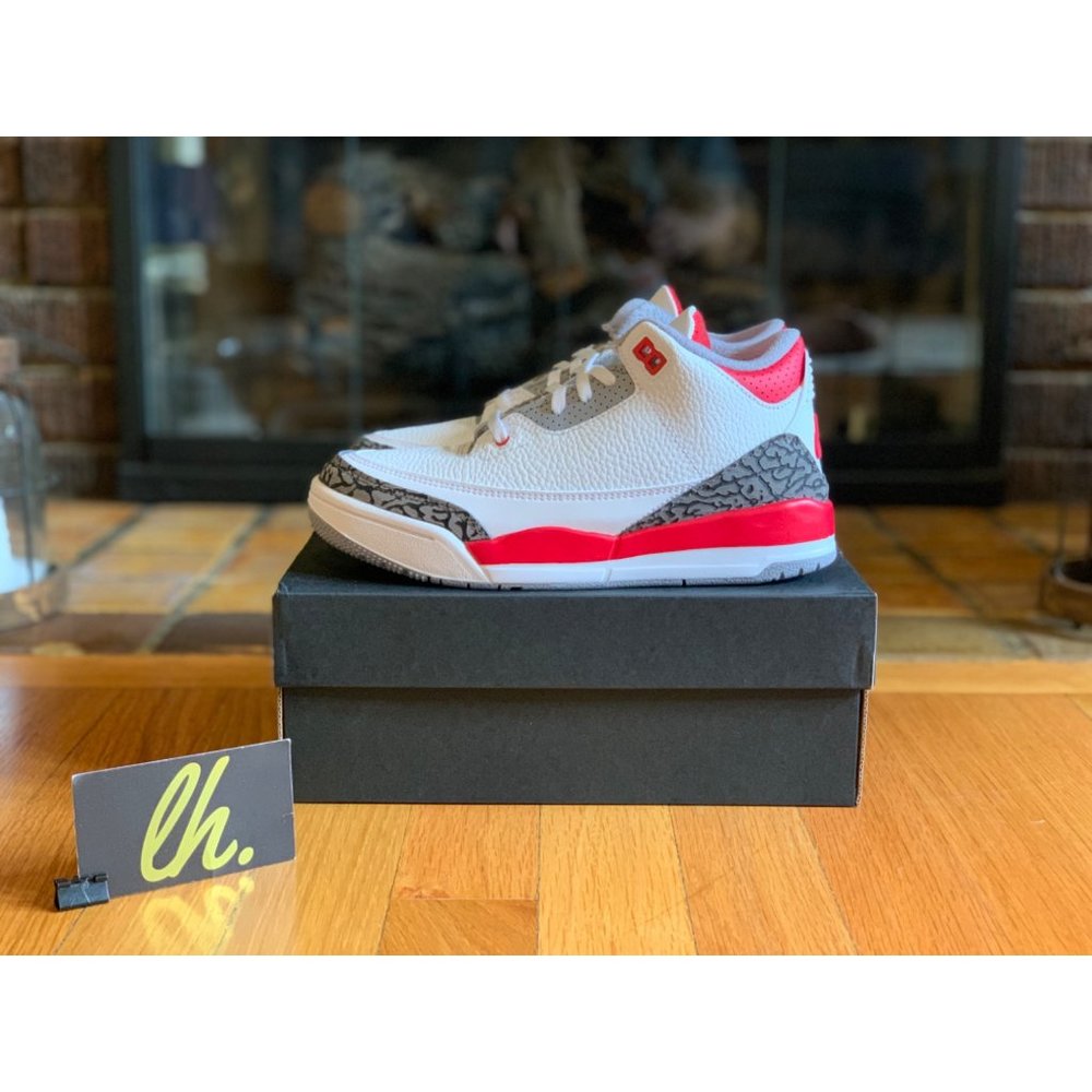 Size 3y Air Jordan 3 Retro “Fire Red” Athletic Basketball Shoes DM0966-160 - Picture 1 of 6